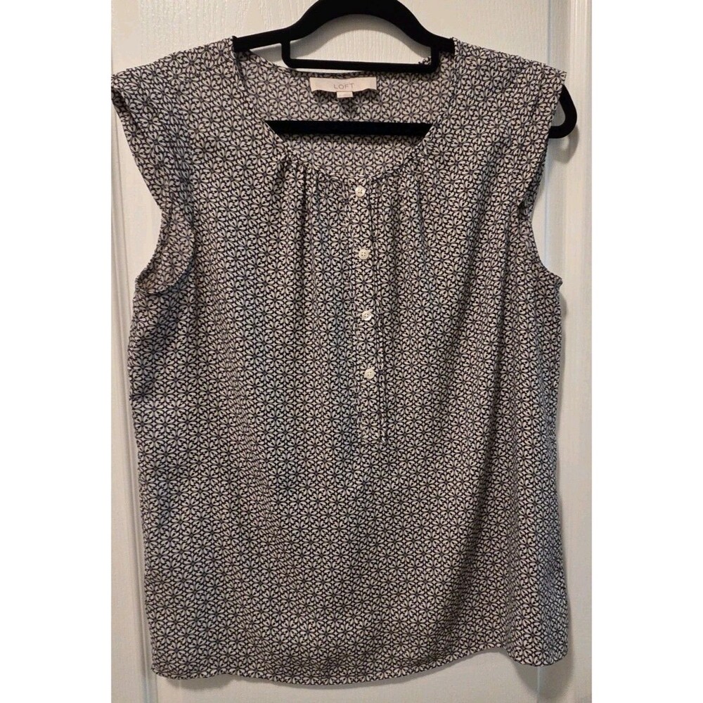 LOFT sleeveless blouse navy & white floral print w/ button-down placket - Size M